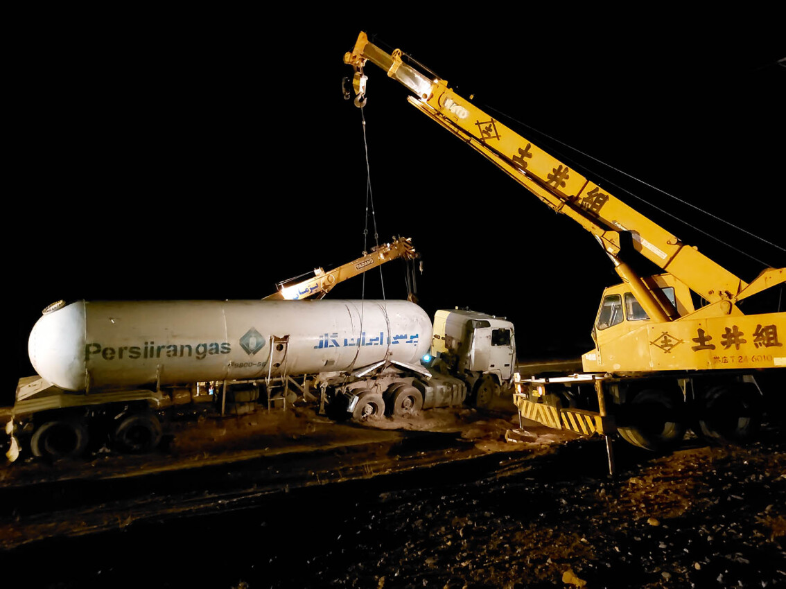 امدادرسانی در محور قم -اصفهان